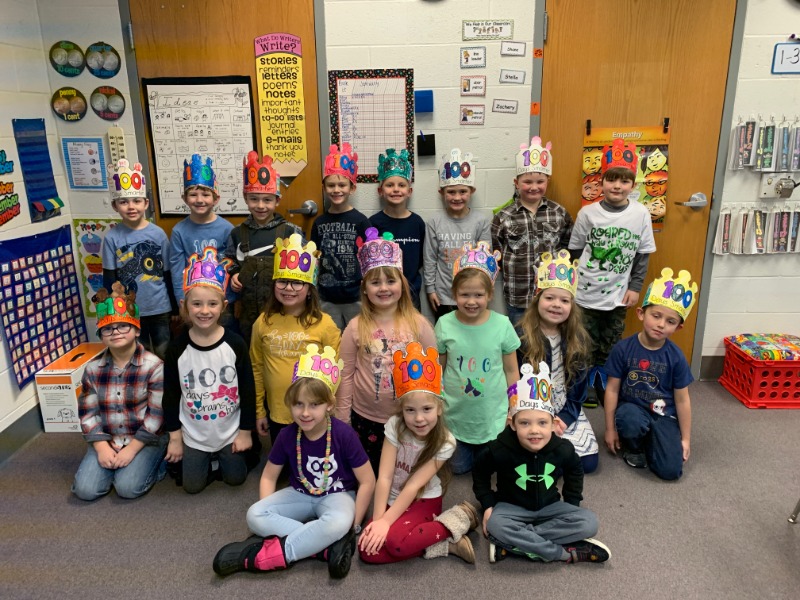 La Harpe Community District 347 100's Day